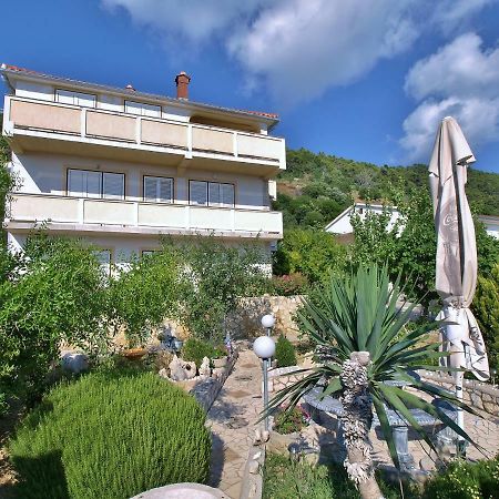 Apartmani Andelo I Ruzica Mundanije Luaran gambar