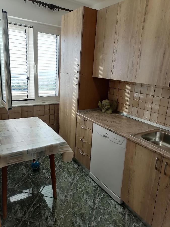 Apartmani Andelo I Ruzica Mundanije Luaran gambar