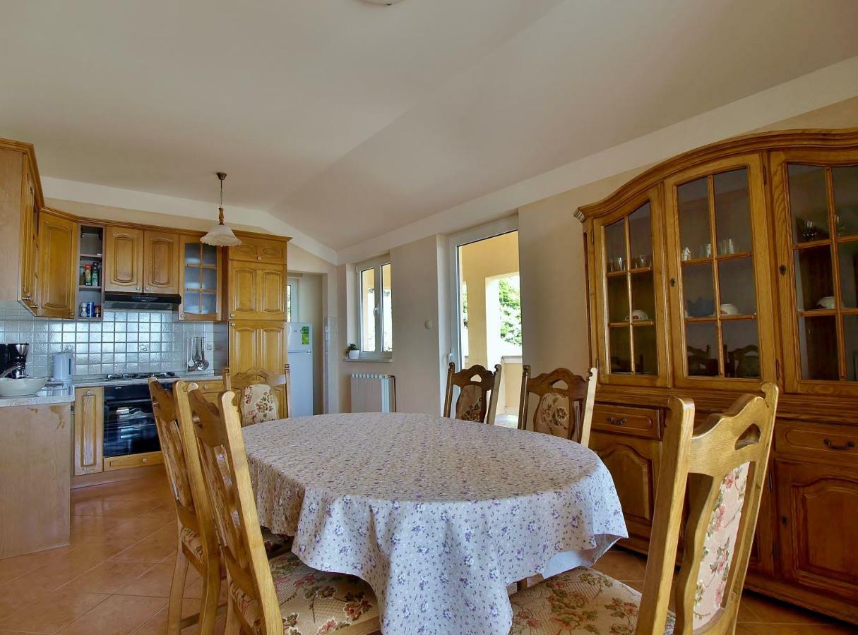 Apartmani Andelo I Ruzica Mundanije Luaran gambar
